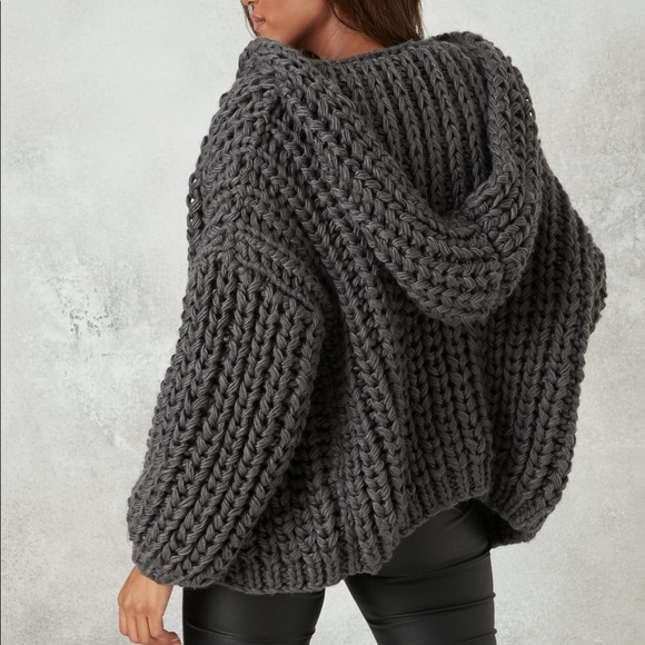 Missguided | Sweaters | Iso Missguided 
